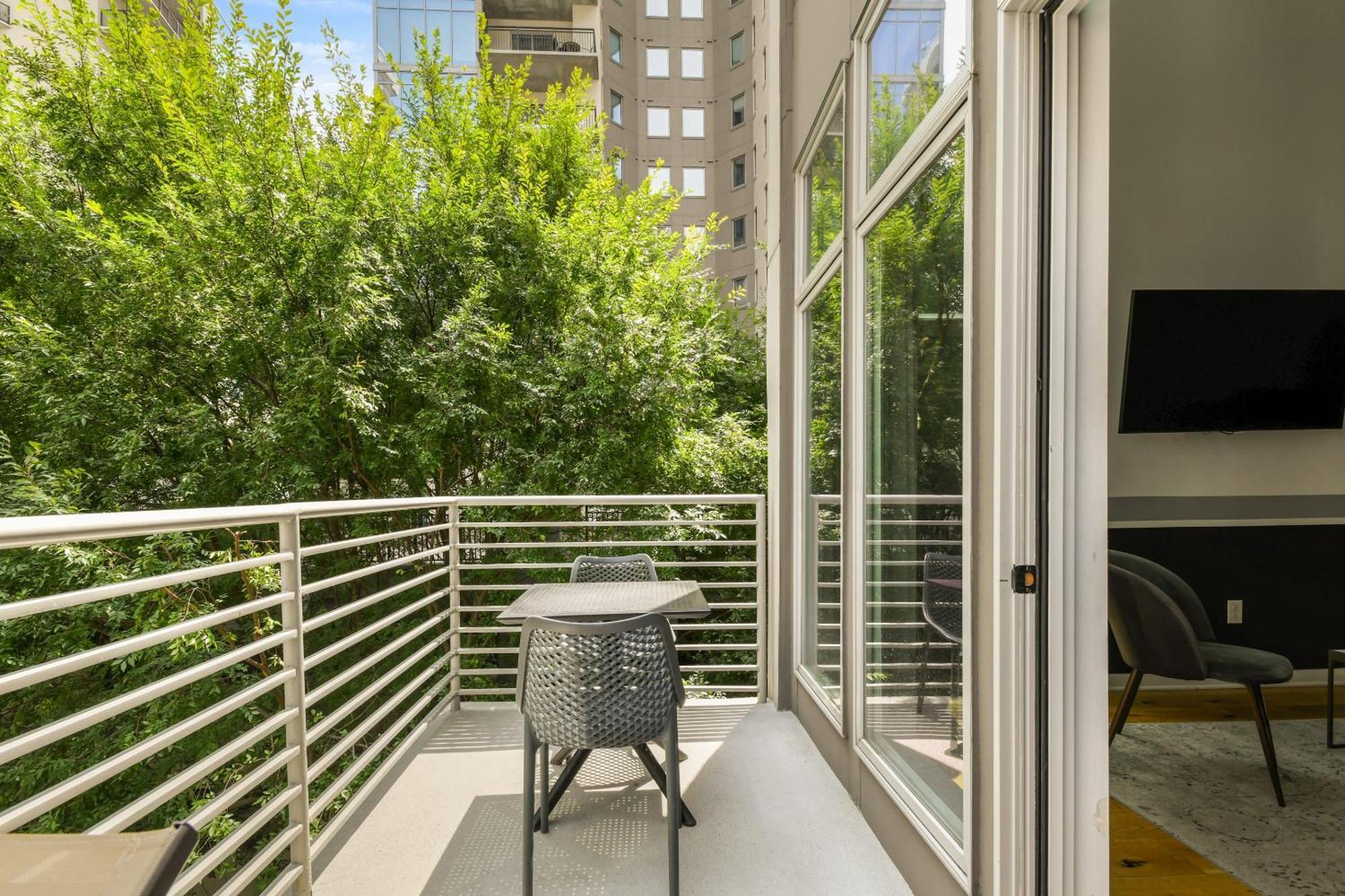 Stupendous Heart Of Piedmont Park Two Story Loft Apartment Atlanta Luaran gambar